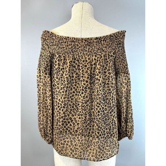 CeCe NWT Smocked Off-Shoulder Leopard Print Blouse in Spice Size M - Picture 4 of 5